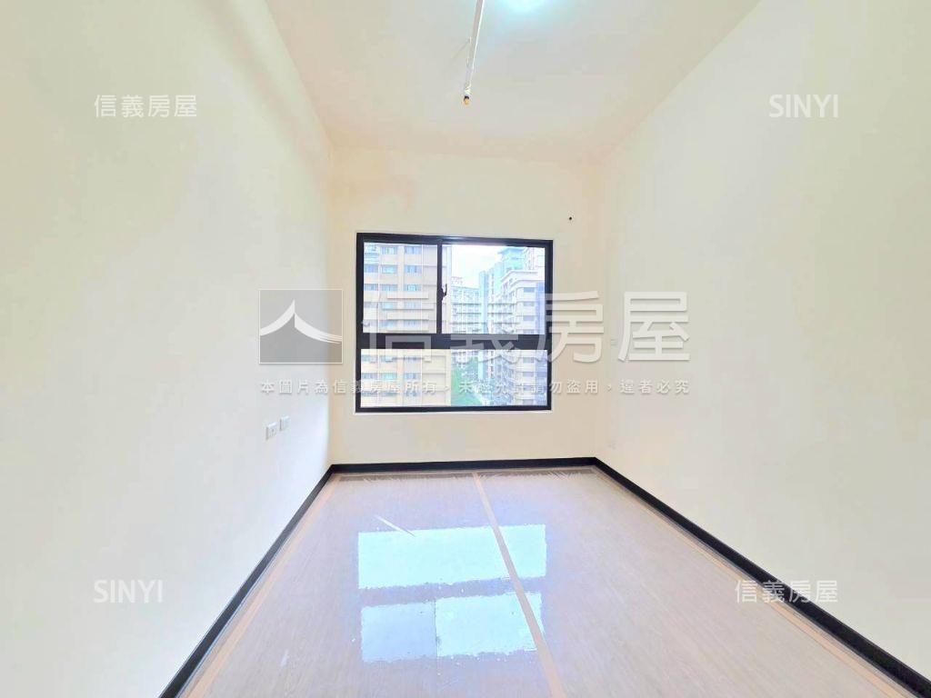 忠孝苑夕陽美景配Ｂ１車位房屋室內格局與周邊環境