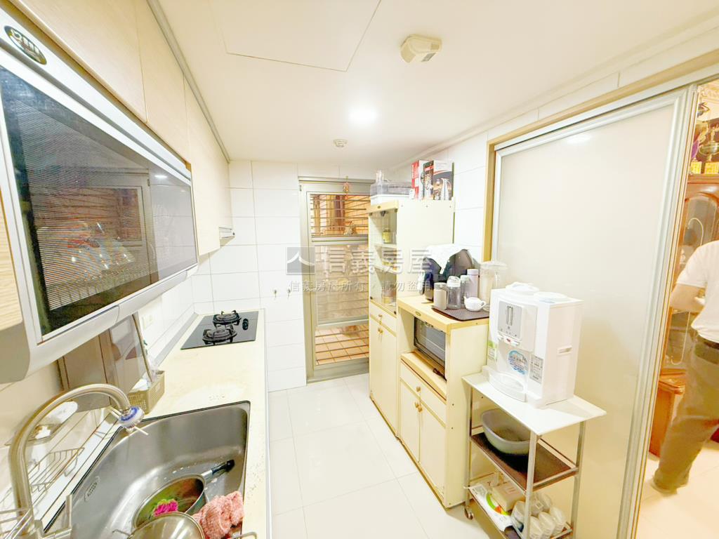 國泰麗都首選四房車位房屋室內格局與周邊環境