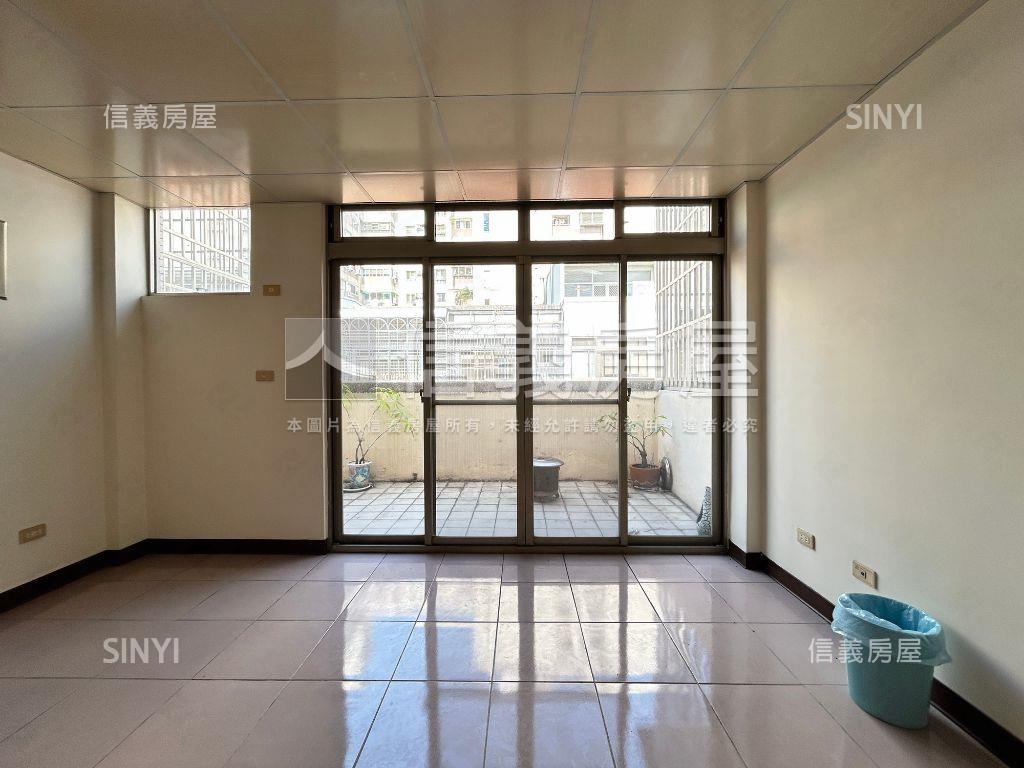 南區穩定收租透店房屋室內格局與周邊環境