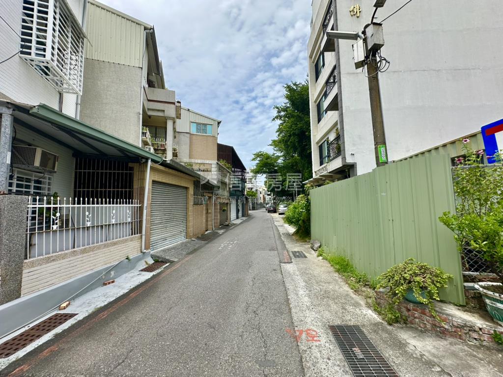 南區臨公園土地房屋室內格局與周邊環境