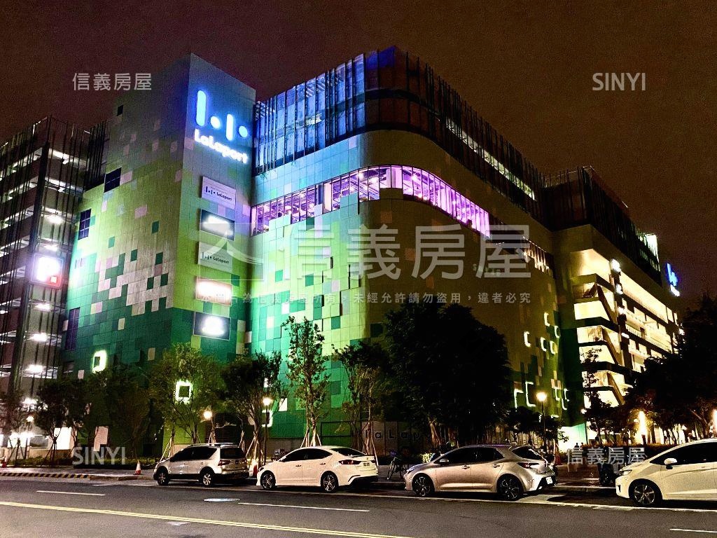 近三井商場★三房車位★房屋室內格局與周邊環境