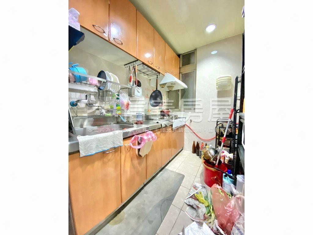 明園山莊優質地段透天房屋室內格局與周邊環境