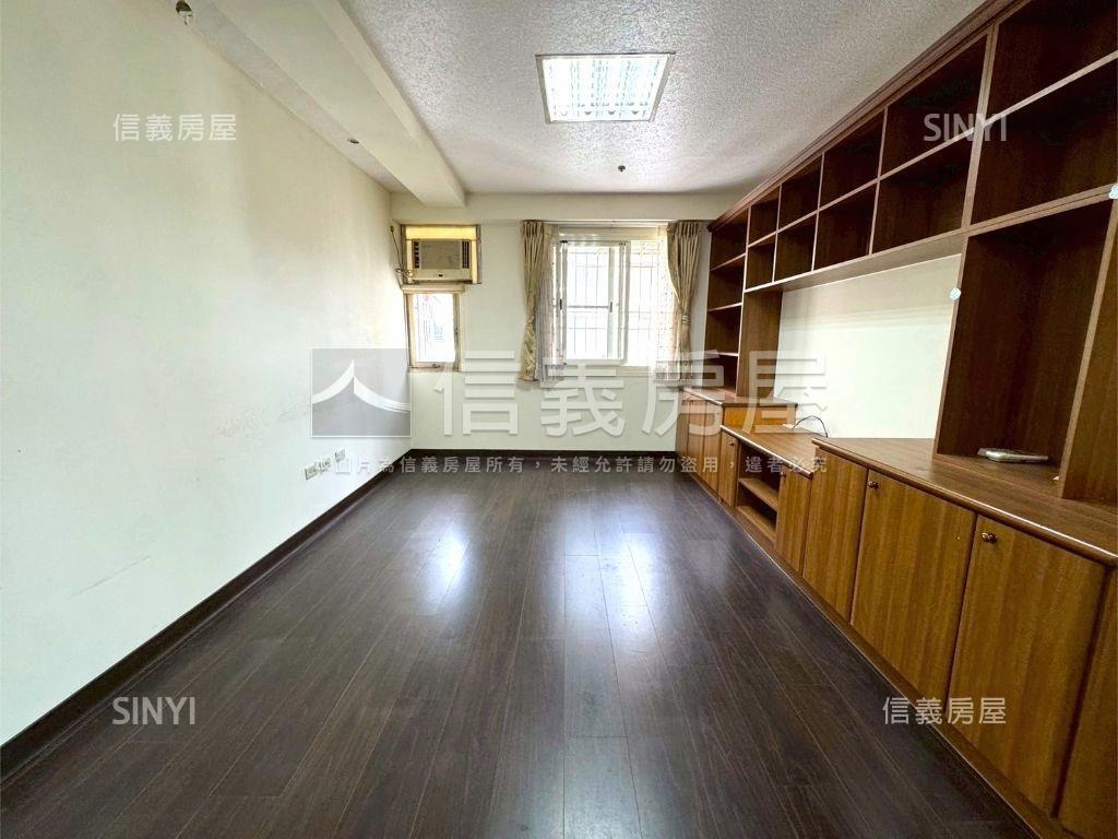 公益黎明商圈｜三房車位Ａ房屋室內格局與周邊環境