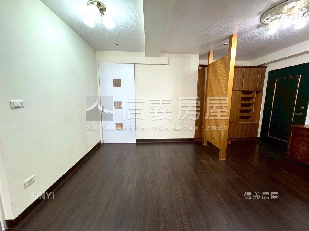 公益黎明商圈｜三房車位Ａ房屋室內格局與周邊環境