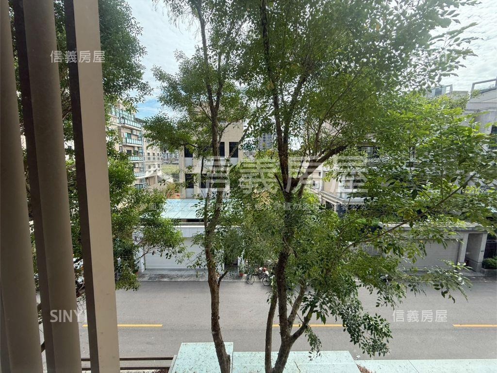 近新都生態公園●臨路美墅房屋室內格局與周邊環境