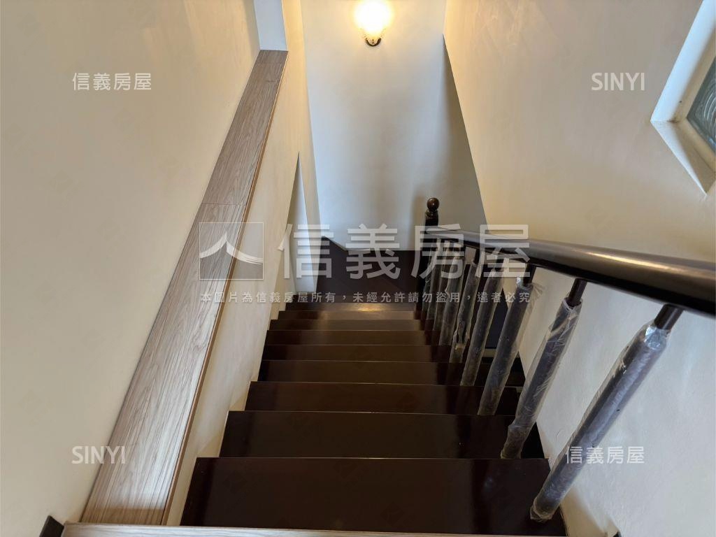 近新都生態公園●臨路美墅房屋室內格局與周邊環境