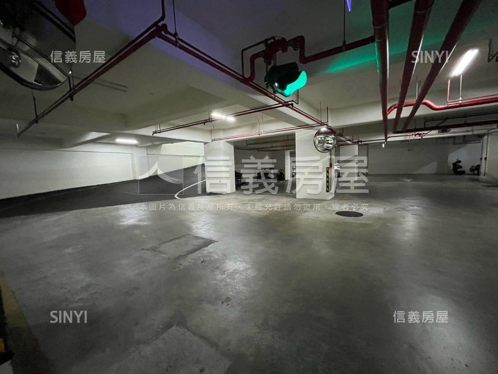 新光和園約８米面寬樓店房屋室內格局與周邊環境