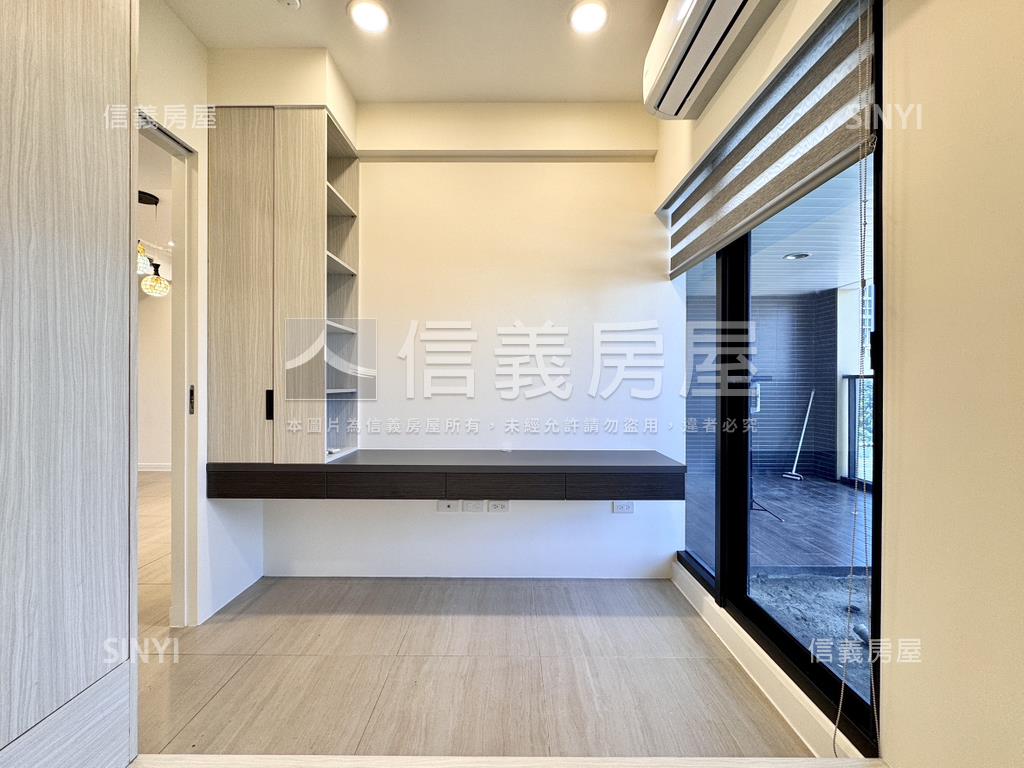 巨蛋輕屋齡大兩房平車房屋室內格局與周邊環境