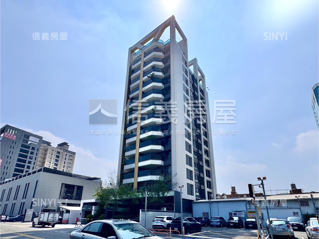 巨蛋輕屋齡大兩房平車房屋室內格局與周邊環境