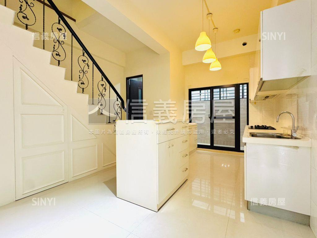 館前首富傳家車墅房屋室內格局與周邊環境