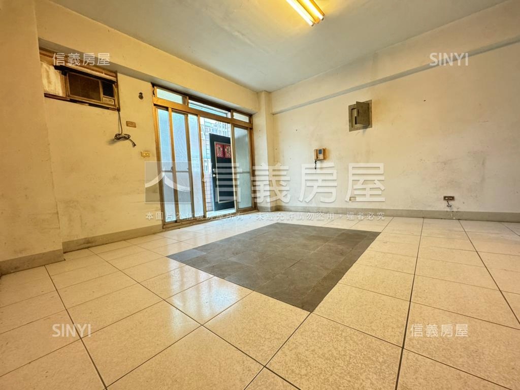【專任龍鳳京城】方正三房房屋室內格局與周邊環境