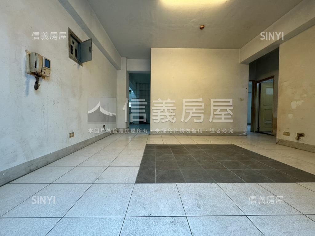 【專任龍鳳京城】方正三房房屋室內格局與周邊環境