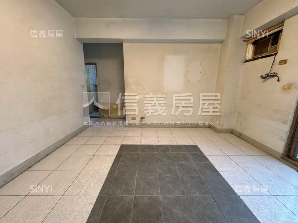 【專任龍鳳京城】方正三房房屋室內格局與周邊環境