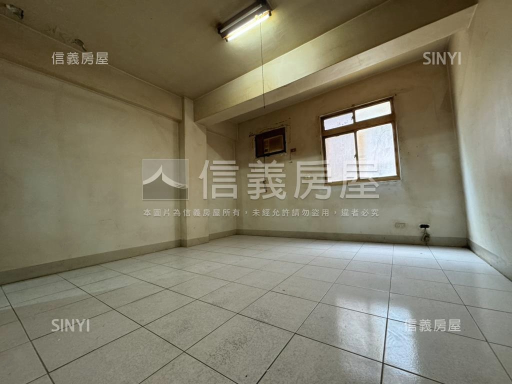 【專任龍鳳京城】方正三房房屋室內格局與周邊環境
