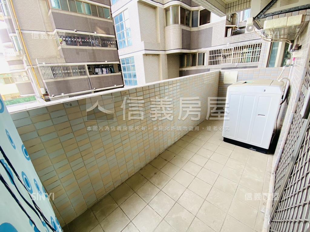 龍貴族標準三房有車位房屋室內格局與周邊環境