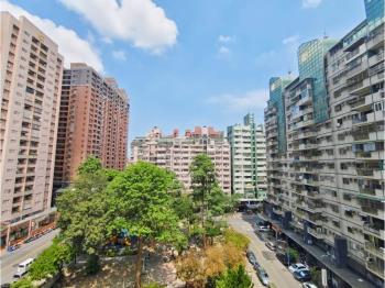 建工商圈面公園四房平車