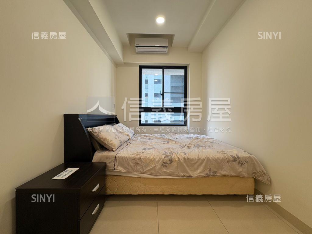 市政輕裝潢可隔兩房有車位房屋室內格局與周邊環境