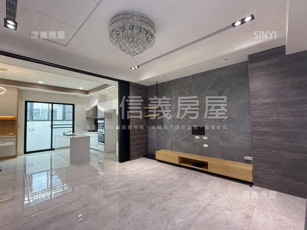 ＬＭ大面寬併排雙車墅房屋室內格局與周邊環境
