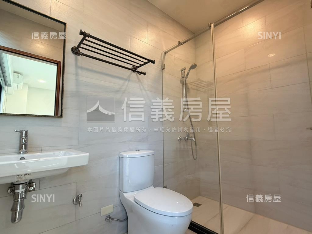 ＬＭ大面寬併排雙車墅房屋室內格局與周邊環境