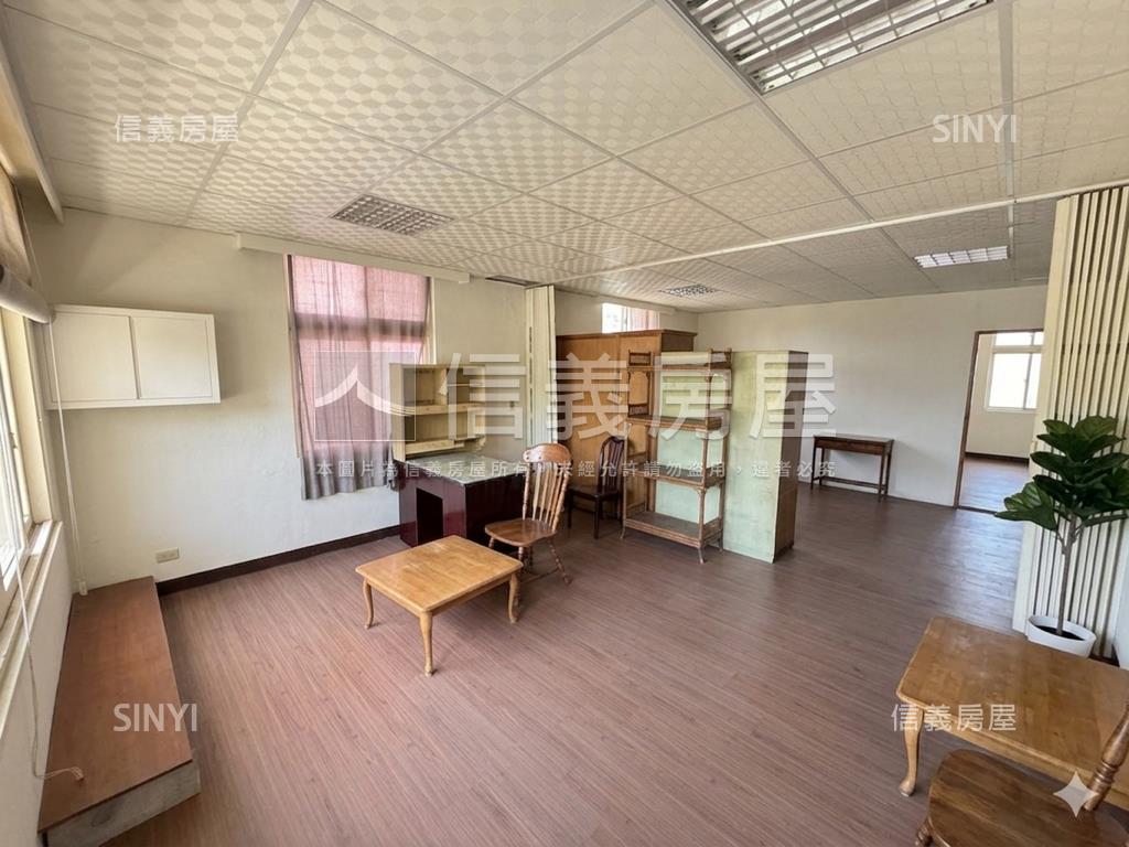 近育賢國中邊間採光透天房屋室內格局與周邊環境