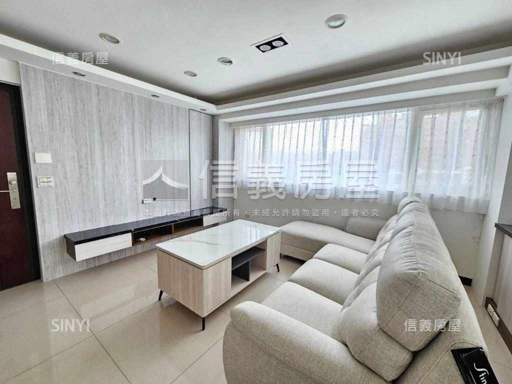 中平稀有電梯頂加大空間房屋室內格局與周邊環境