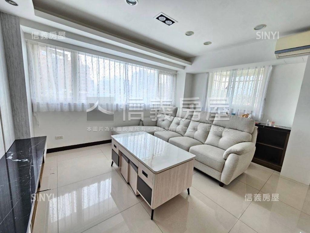 中平稀有電梯頂加大空間房屋室內格局與周邊環境