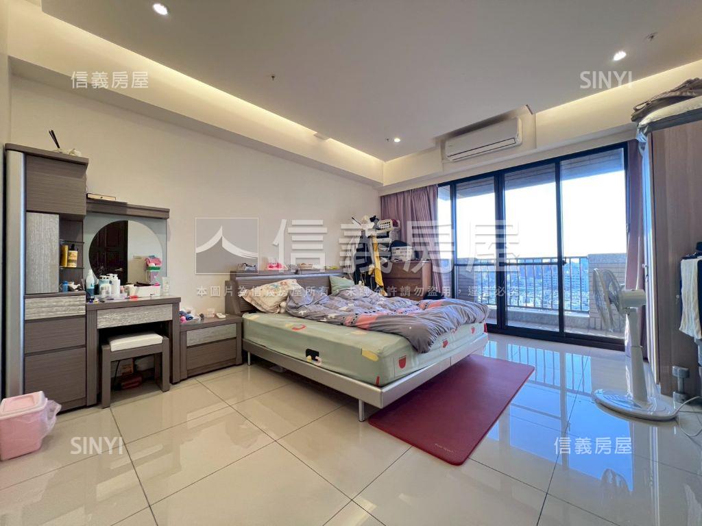 國美館豪景４房雙車位房屋室內格局與周邊環境