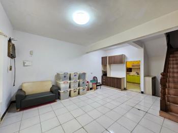 我家門前有國小預定地透天