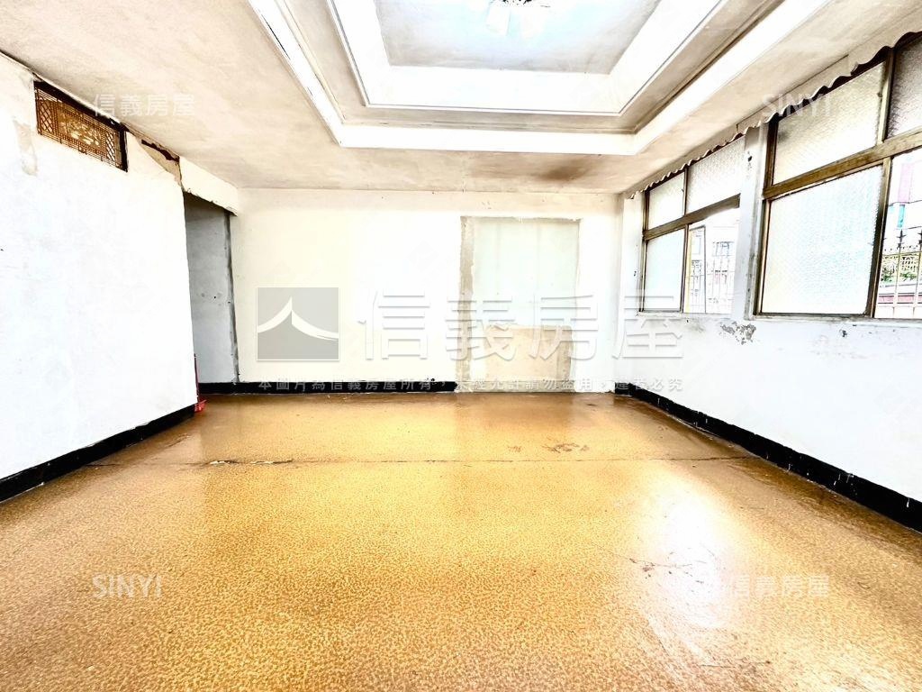 正英士路商圈中心自住宅房屋室內格局與周邊環境