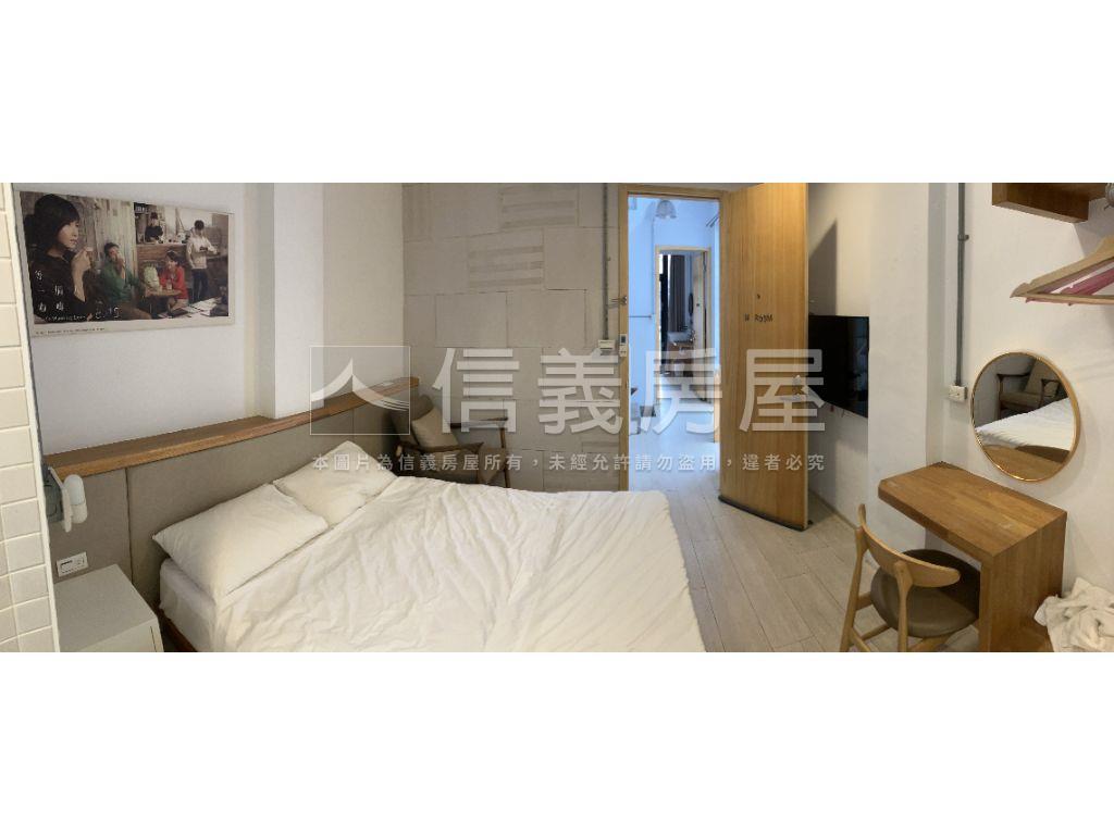雙百貨公司旁青年創業透天房屋室內格局與周邊環境