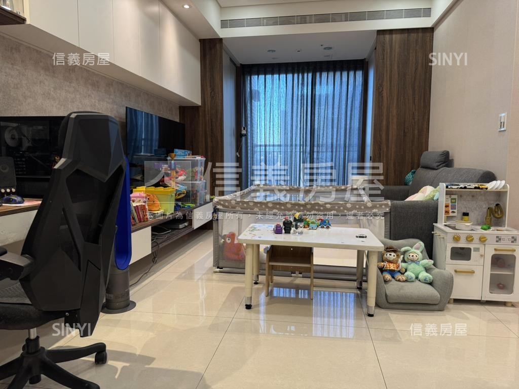 Ａ４捷運遠雄新宿朝南棟房屋室內格局與周邊環境