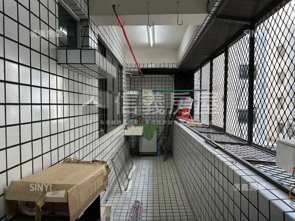 鴻儒一期，高優質三房平車房屋室內格局與周邊環境