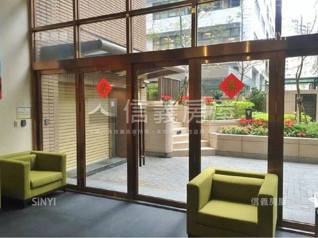 大直上城高樓車位房屋室內格局與周邊環境