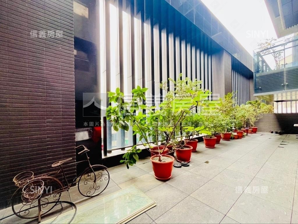 國雄文心森林露台戶房屋室內格局與周邊環境