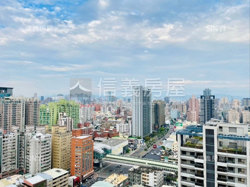 國雄文心森林露台戶房屋室內格局與周邊環境