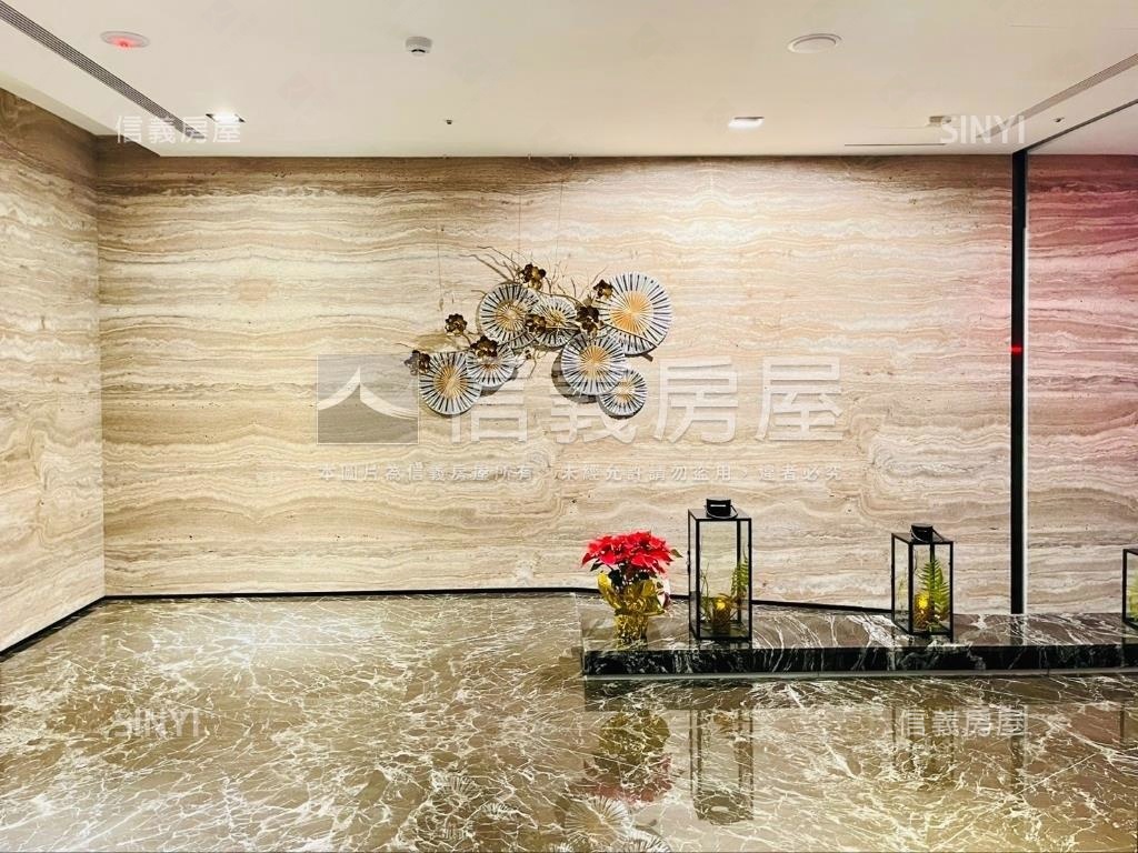 國雄文心森林露台戶房屋室內格局與周邊環境