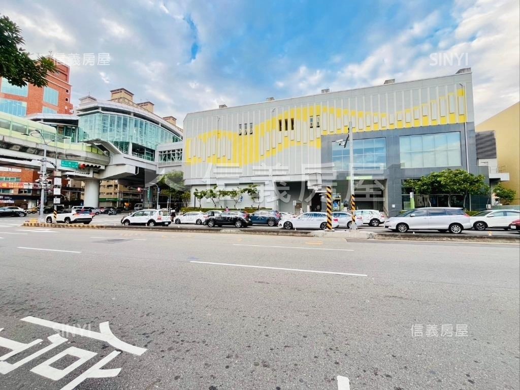 國雄文心森林露台戶房屋室內格局與周邊環境