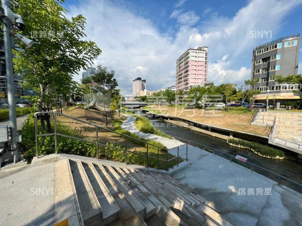 西區臨柳川公園店面！房屋室內格局與周邊環境