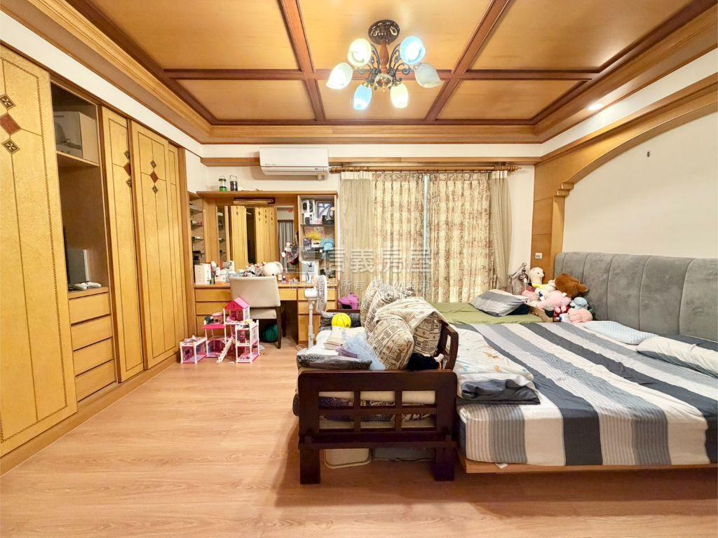 綠野香坡大空間美寓房屋室內格局與周邊環境