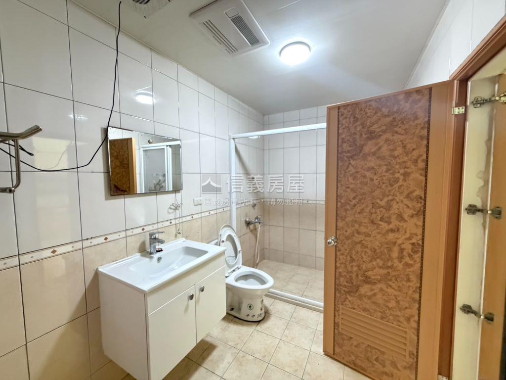文化園邸透天房屋室內格局與周邊環境