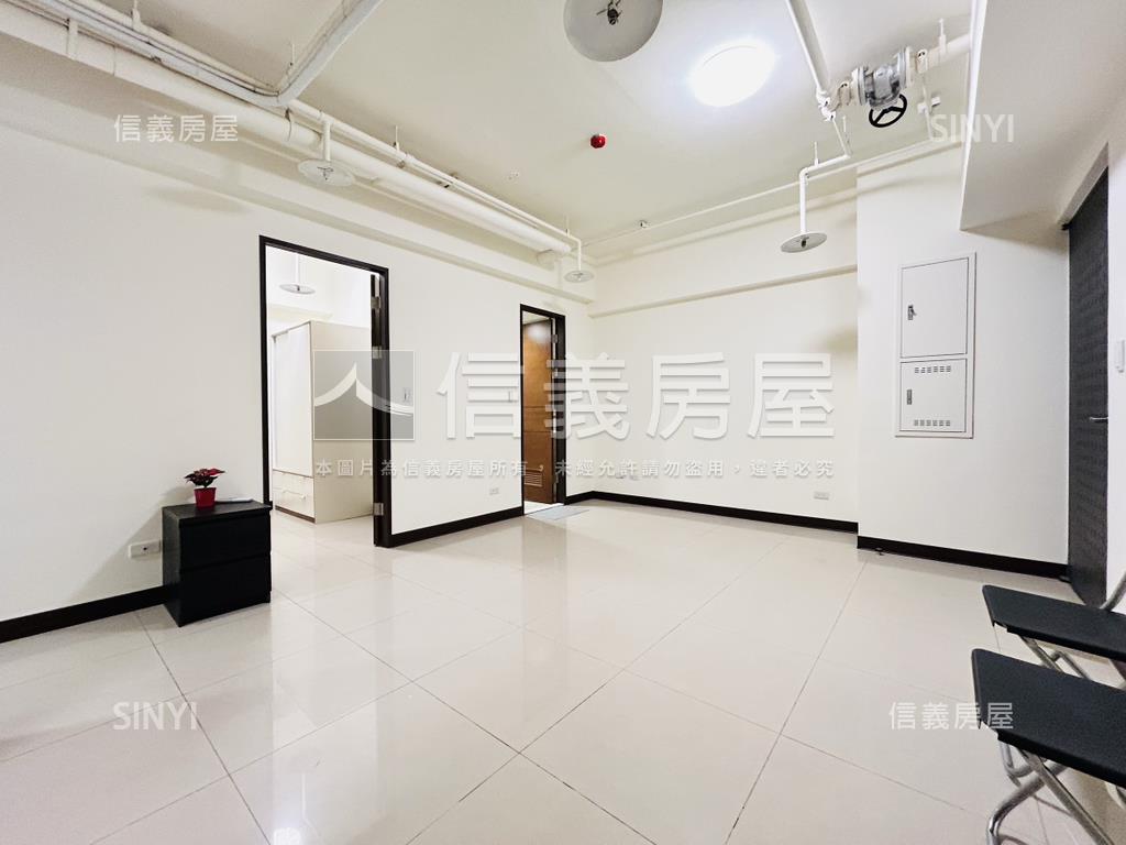 海洋都心２兩房車位★誠售房屋室內格局與周邊環境