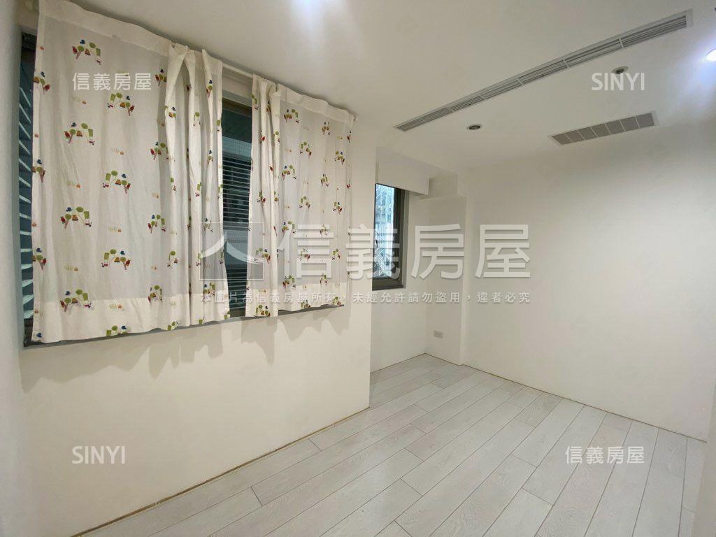 富陽四季‧捷運兩房車位房屋室內格局與周邊環境