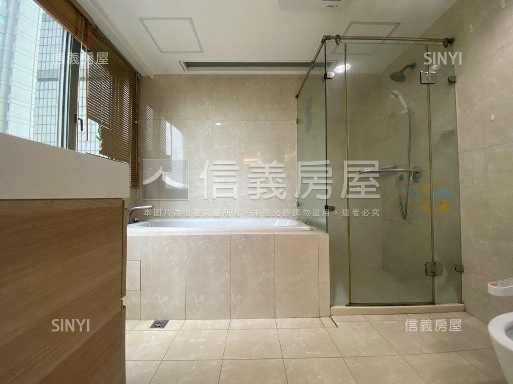 富陽四季‧捷運兩房車位房屋室內格局與周邊環境