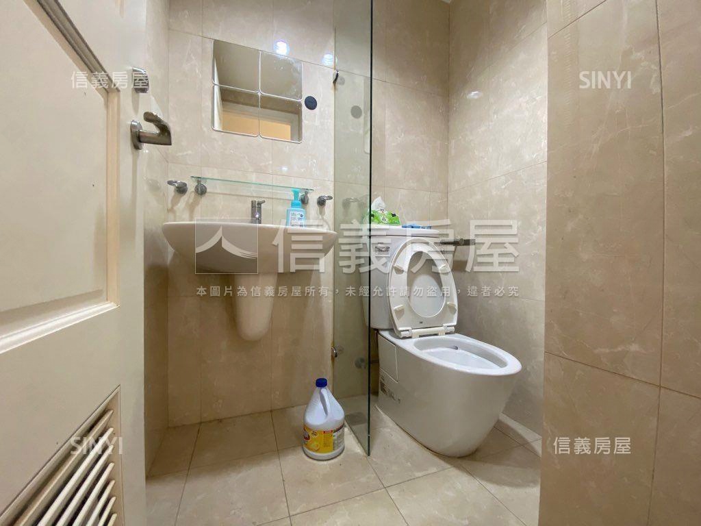 富陽四季‧捷運兩房車位房屋室內格局與周邊環境