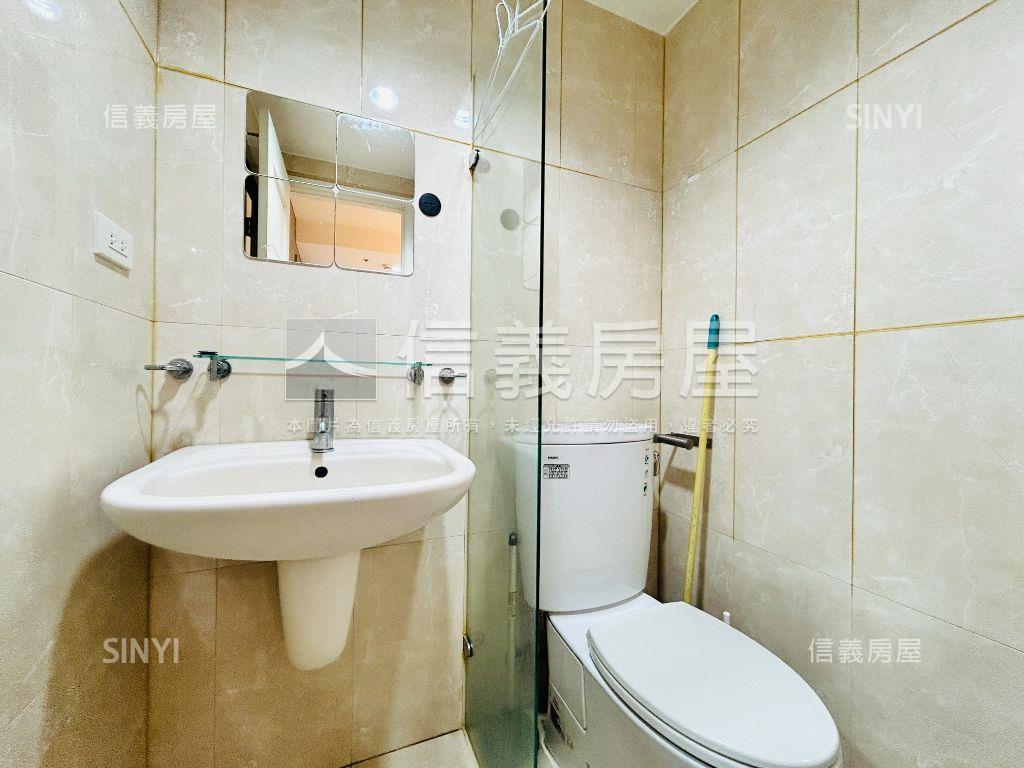 富陽四季‧捷運兩房車位房屋室內格局與周邊環境