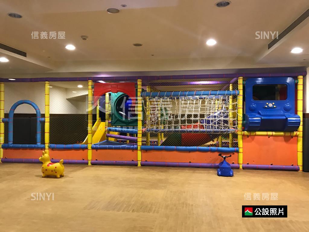 富陽四季‧捷運兩房車位房屋室內格局與周邊環境