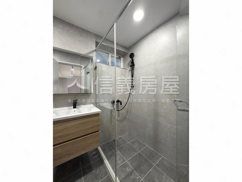 富陽捷運邊間二樓美寓房屋室內格局與周邊環境