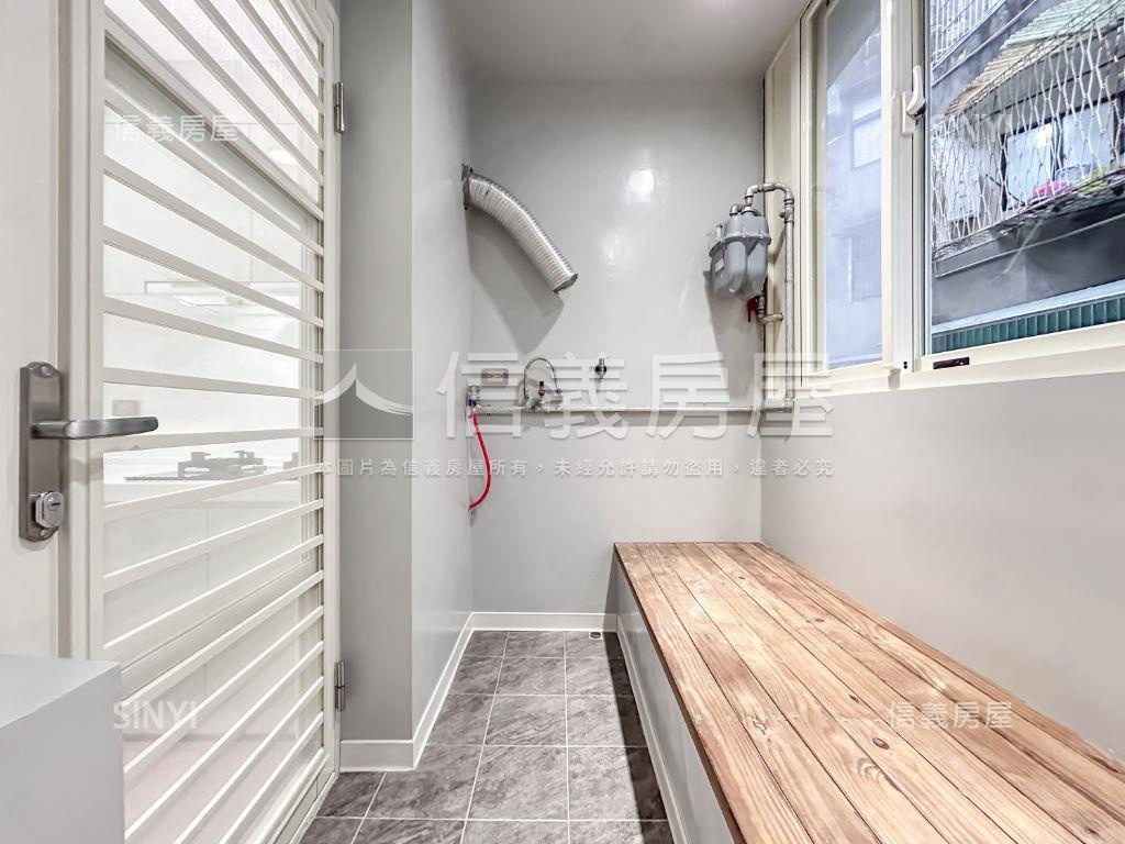 富陽捷運邊間二樓美寓房屋室內格局與周邊環境