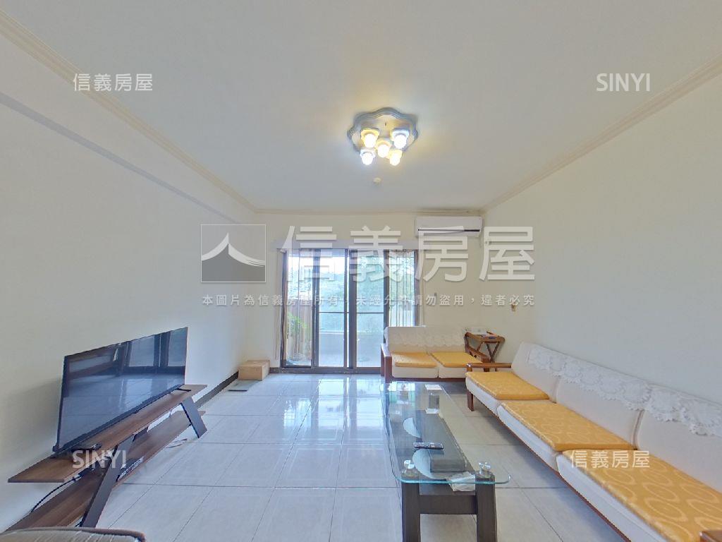 電梯四房坡平車位房屋室內格局與周邊環境