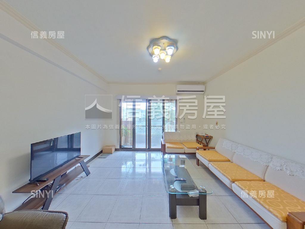 電梯四房坡平車位房屋室內格局與周邊環境